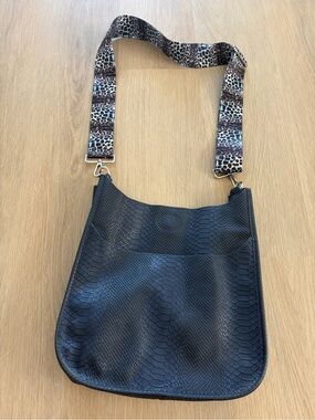Ah Dorned Black Snake Textured Crossbody Bag with Leopard Patterned Strap